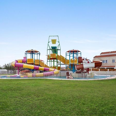 Ramada Hotel & Suites By Wyndham Ayia Napa Bagian luar foto
